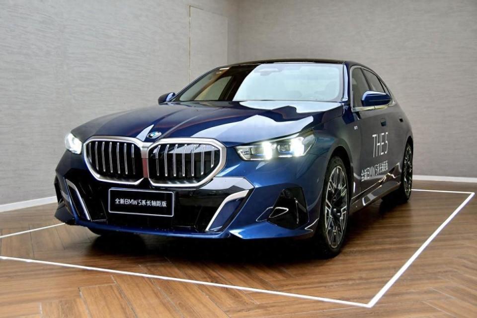 曾是"撑门面"首选车,如今却被奔驰奥迪甩身后?5系真卖不动了