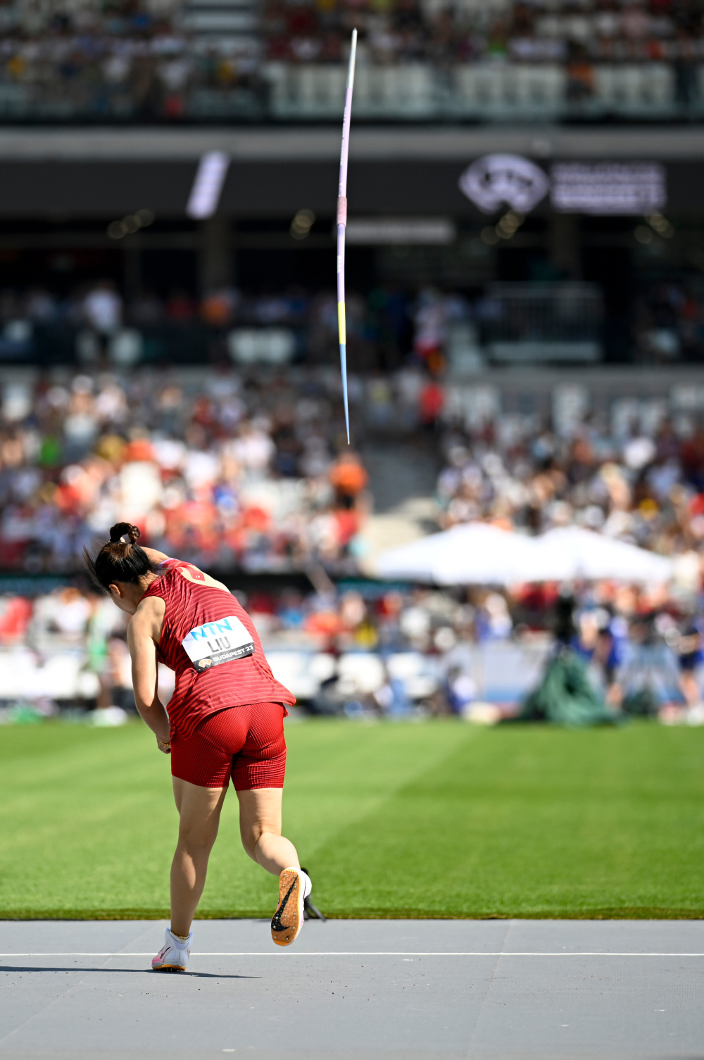 田径世锦赛刘诗颖晋级女子标枪决赛4