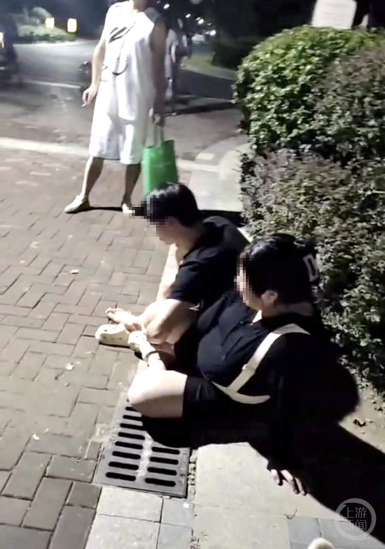 监控视频曝光!女子抢救无效死亡