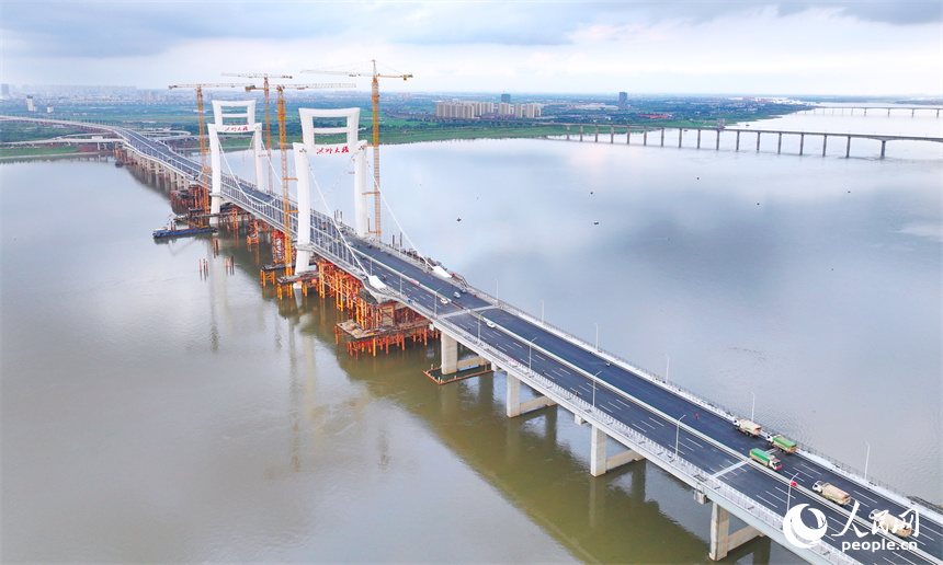 江西南昌:跨江特大桥通车在即
