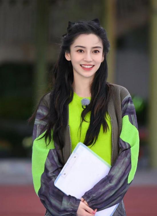 angelababy复出无人问津,让她输掉所有荣光的,从不是"疯马秀"