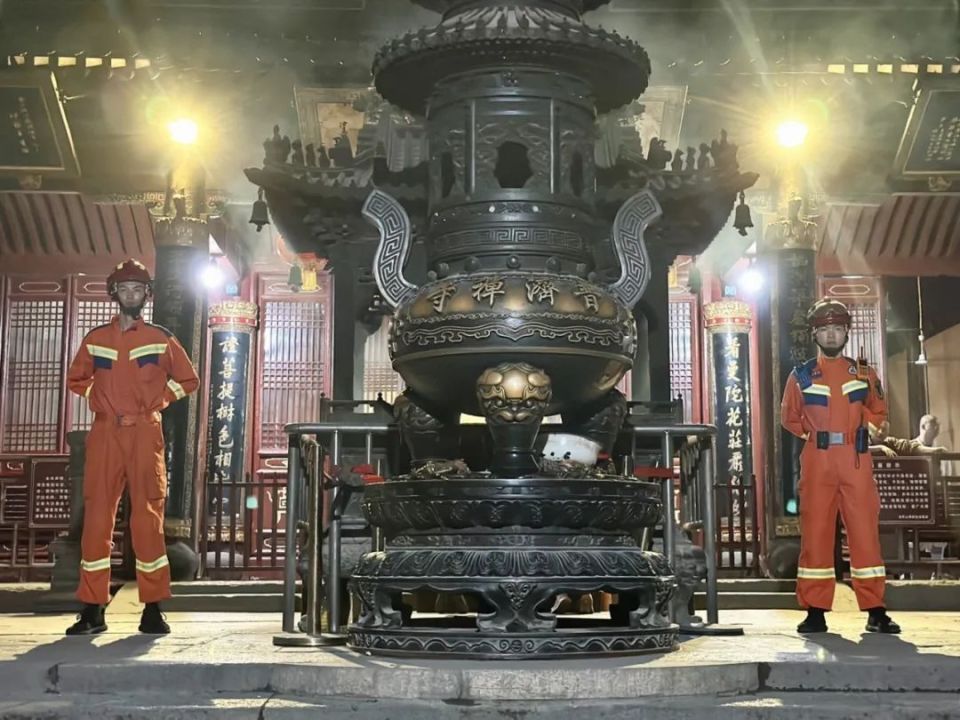 守一方热土,保游客平安——普陀山消防守护"六月十九"