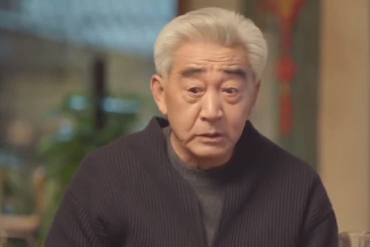 梁国荣——在剧中饰演楚天明,黄金配角,出演《大江大河2》由于年龄的