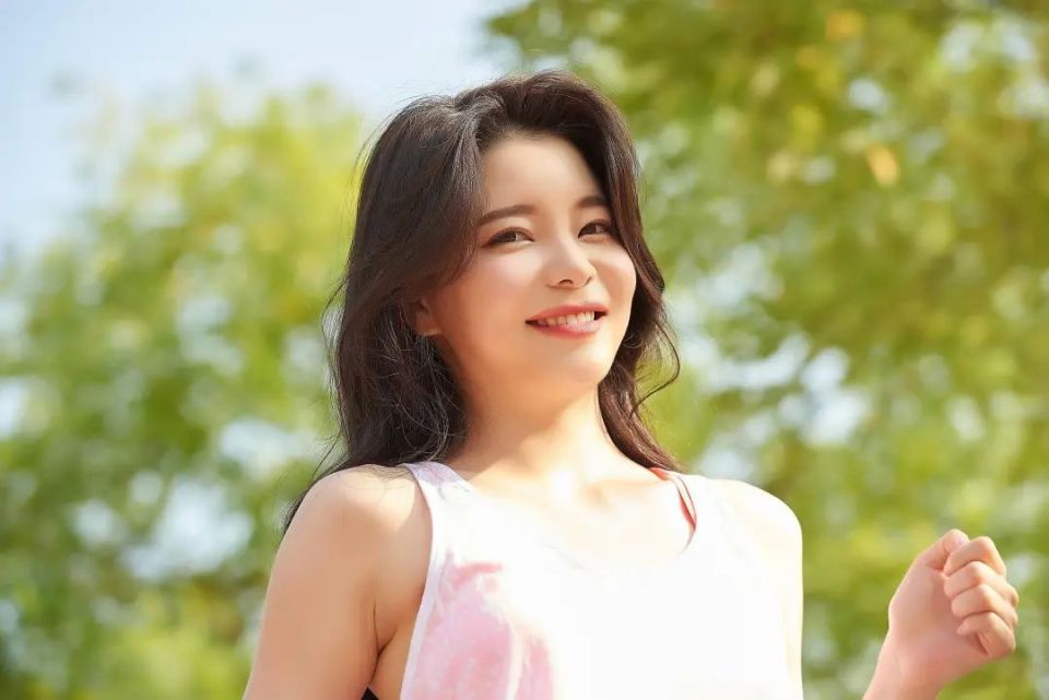 疯狂的挺拔神器,焦虑的变美一族