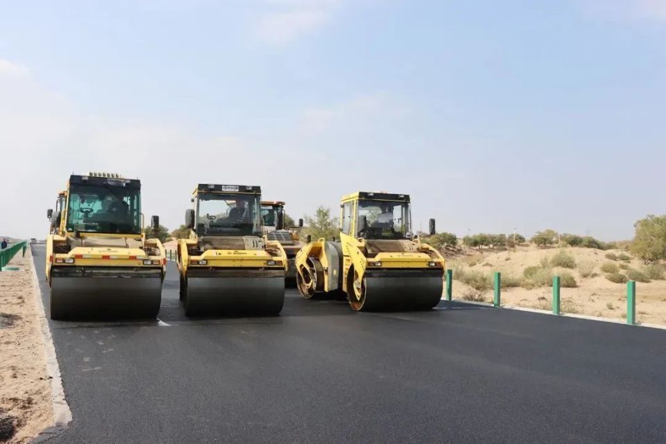 g5511二广高速集阿联络线安业至公主埂段公路主线路面贯通_腾讯新闻