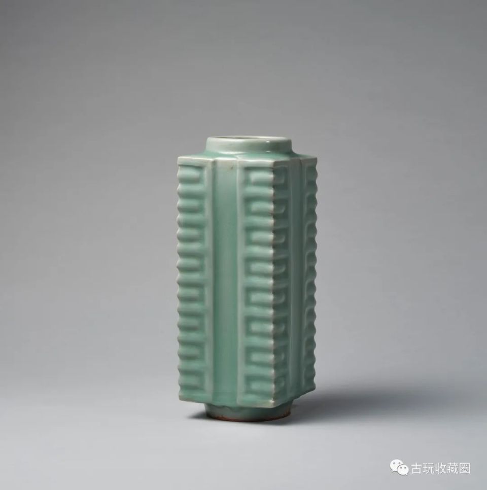 宋龙泉窑青釉琮式瓶140.1万成交！香港邦瀚斯秋拍“含蓄之美一宋代