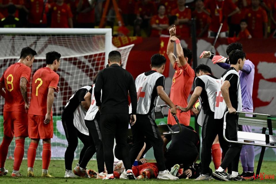 国脚李帅伤势牵动人心，主帅扬科维奇为李帅送上祝福_腾讯新闻