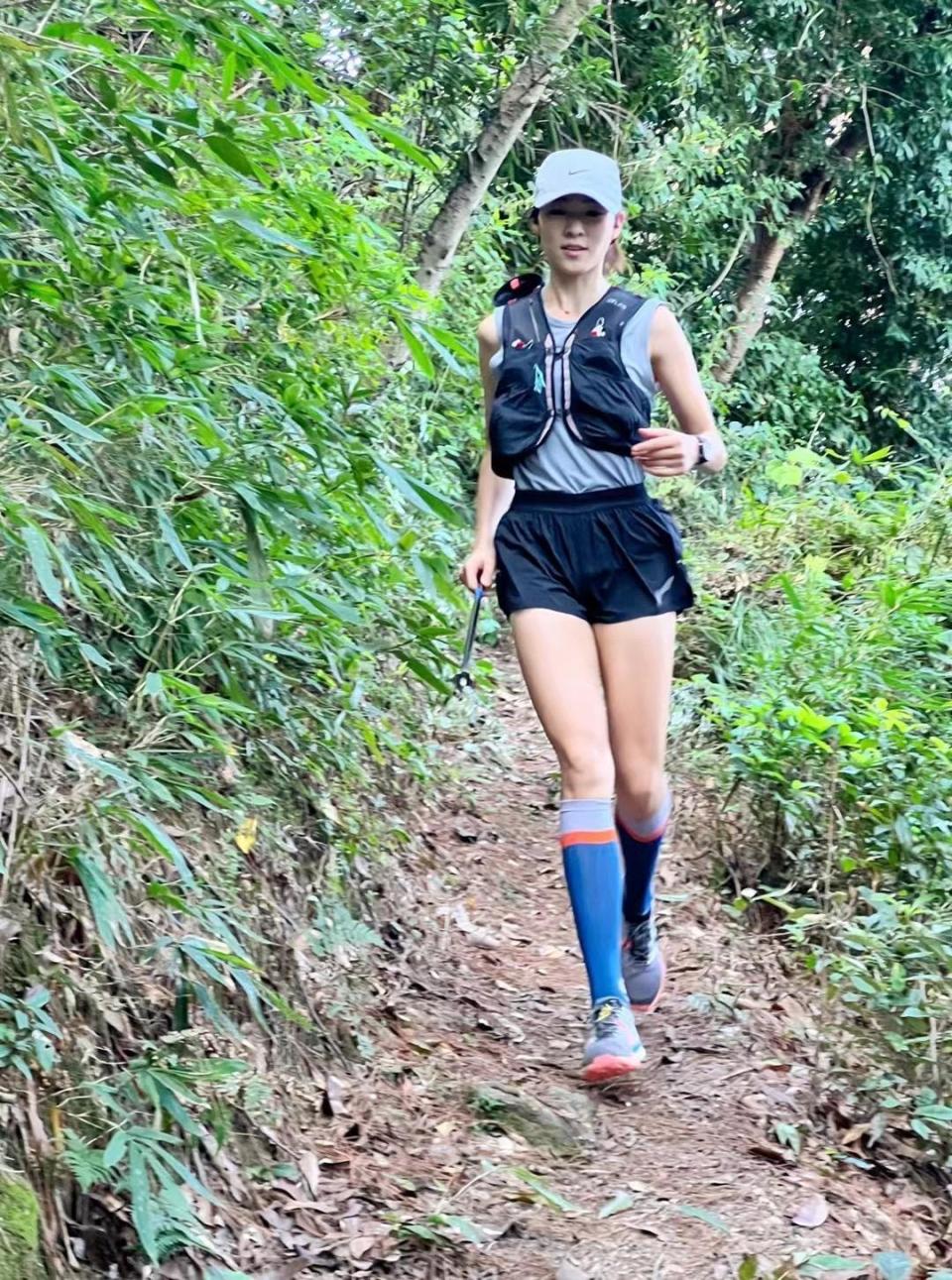 晶报特别报道 | 心怀对深圳大美山野的向往,她们越跑"越野"