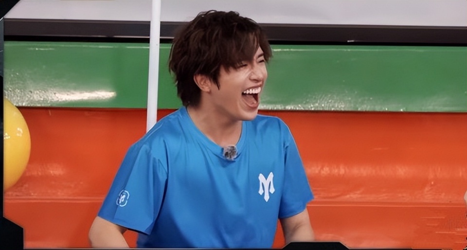 披哥眼中的健身达人有魏哲鸣,显眼包是伯远而非王耀庆_腾讯新闻