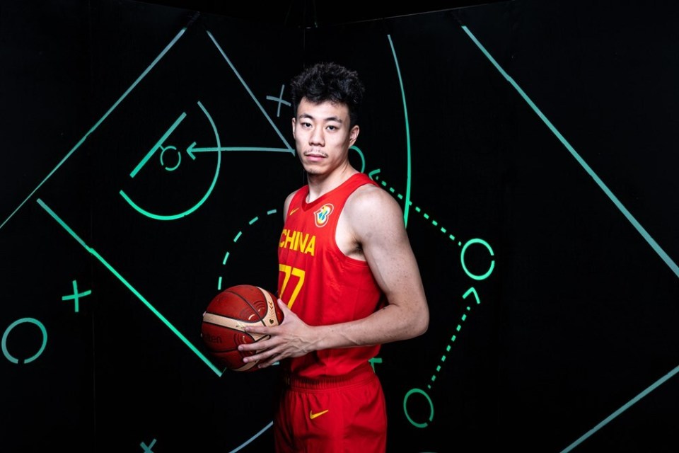 张镇麟连续7节未得分 登场唯一0分 真打不了高端局_腾讯新闻