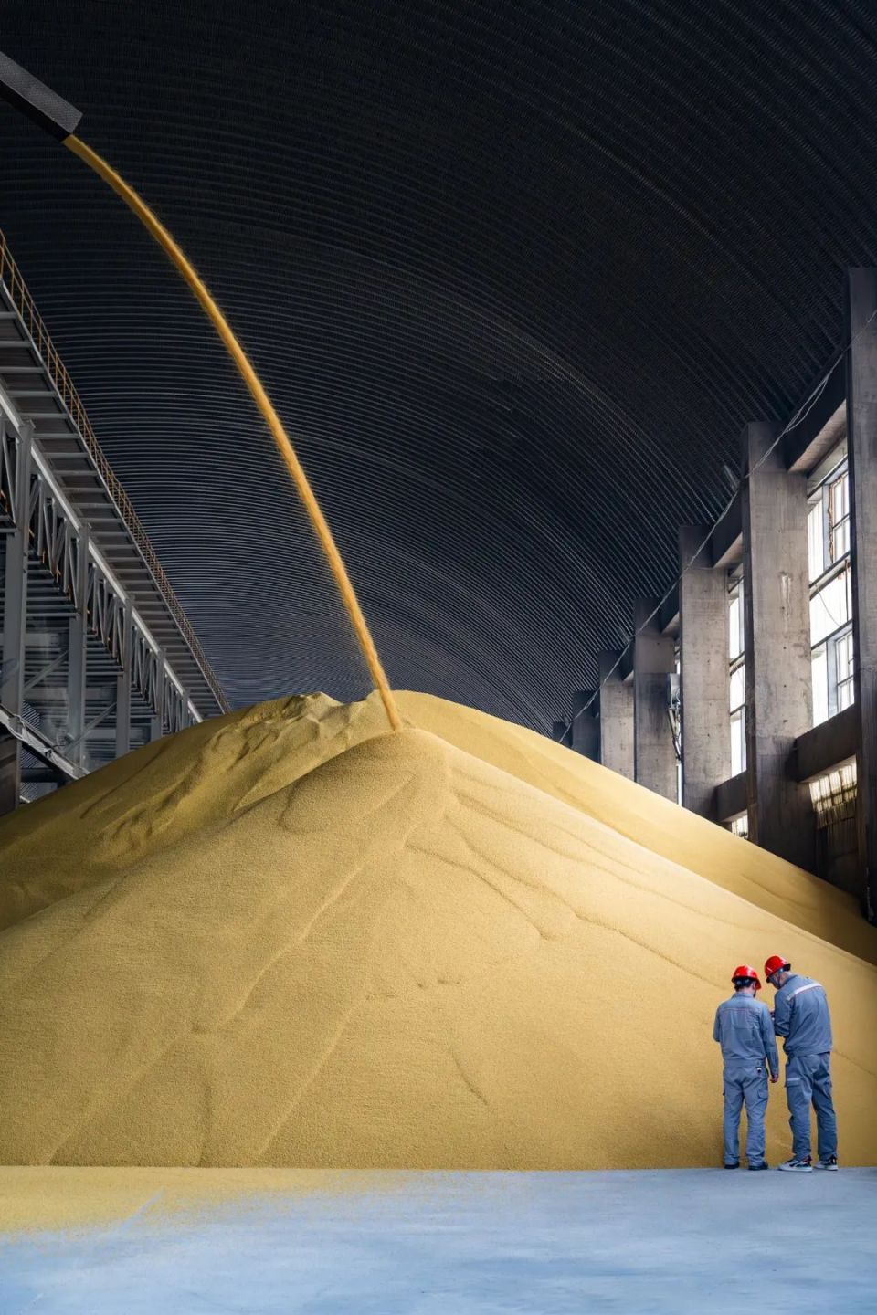 贵州磷矿所生产的高品质磷肥但磷化工初级产品,每吨产值不过几千元