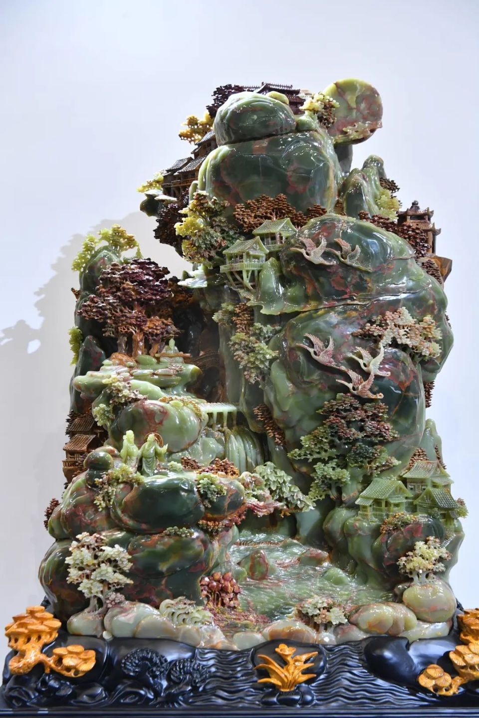 石文化节上升为中国(云浮)石文化节,更加注重展示石材工艺的发展沉鼢