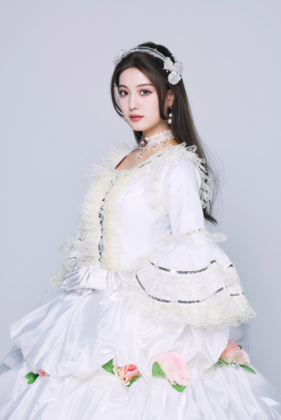 假面骑士01女主演员自编自演舞台剧剧照 或人遭遇牛头人 老千减肥失败