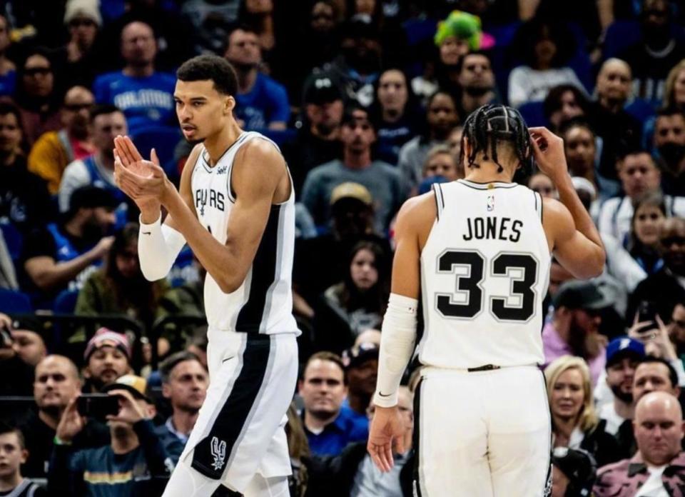 东契奇27中6独行侠拒绝爆冷欧文287文班亚马尽力了