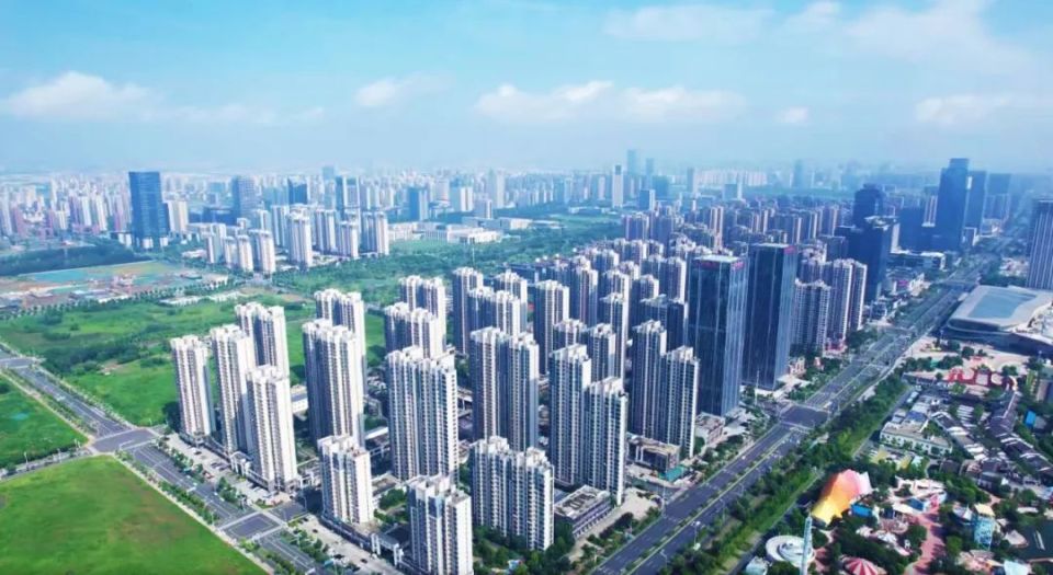 新房逆势涨价，二手房降价抛售，2025年合肥楼市“冰火两重天”，现在买房亏不亏？_腾讯新闻