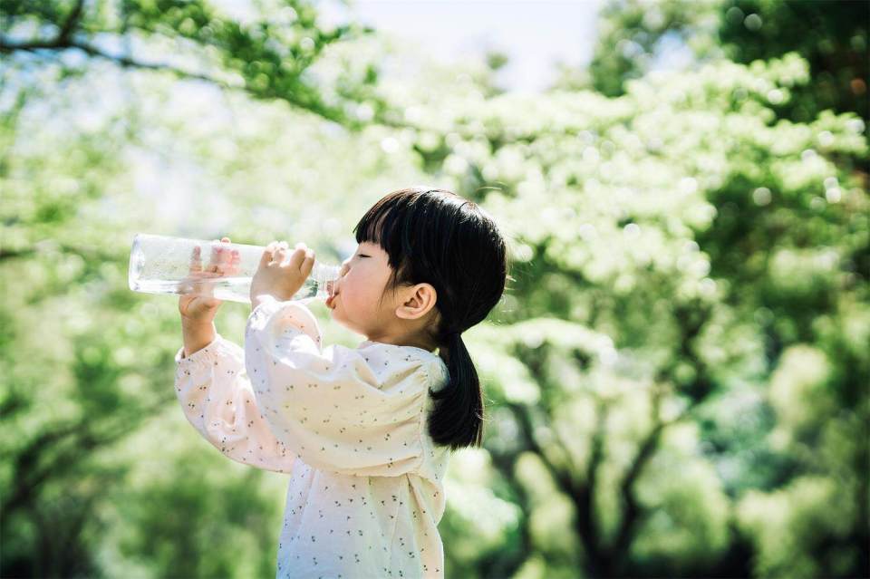 6月23日热搜！高温天喝水不对竟伤心脏？这些热知识要牢记