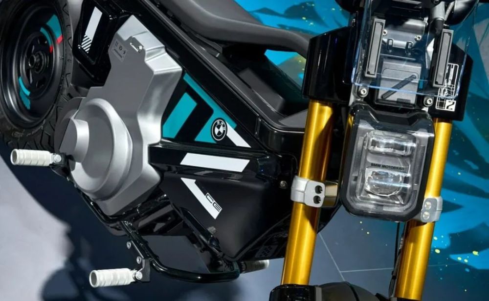 主打玩乐属性宝马ce02电摩海外发布售价7599美元