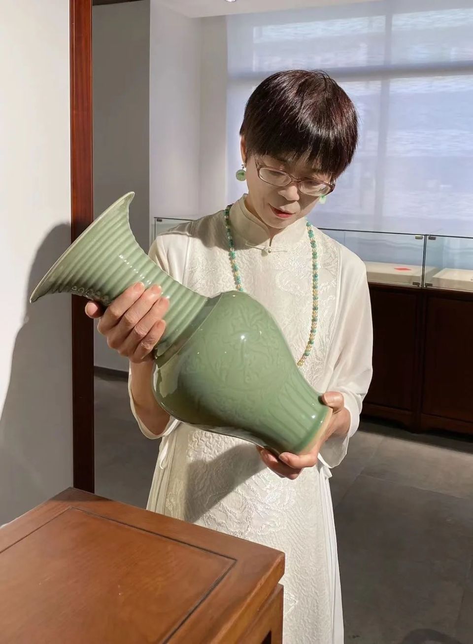 传承人张晞的"不灭窑火",龙窑柴烧神奇窑变中的青瓷,爱了!