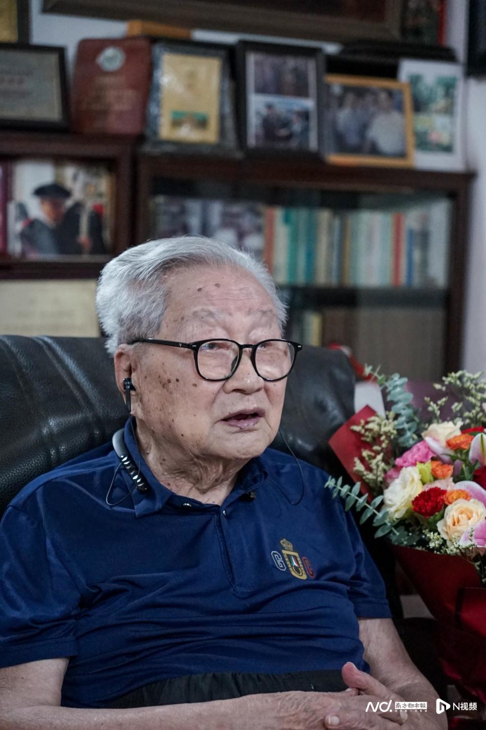 中国MPA之父夏书章逝世 享年105岁_腾讯新闻
