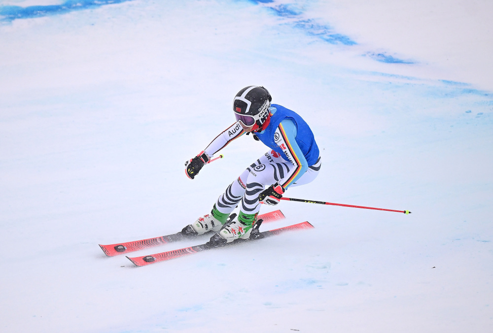 自由式滑雪公开组女子障碍追逐赛况