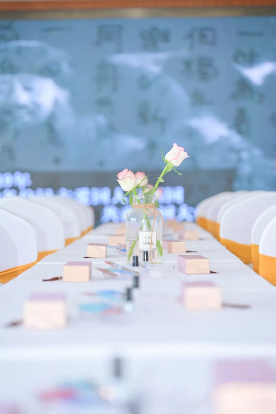 芳华悦己 自在逐光——青秀区举办"艺术生活π"公益艺术沙龙活动