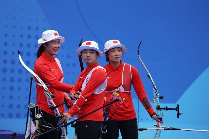 射箭女子反曲弓团体金牌决赛中国队不敌韩国队摘银