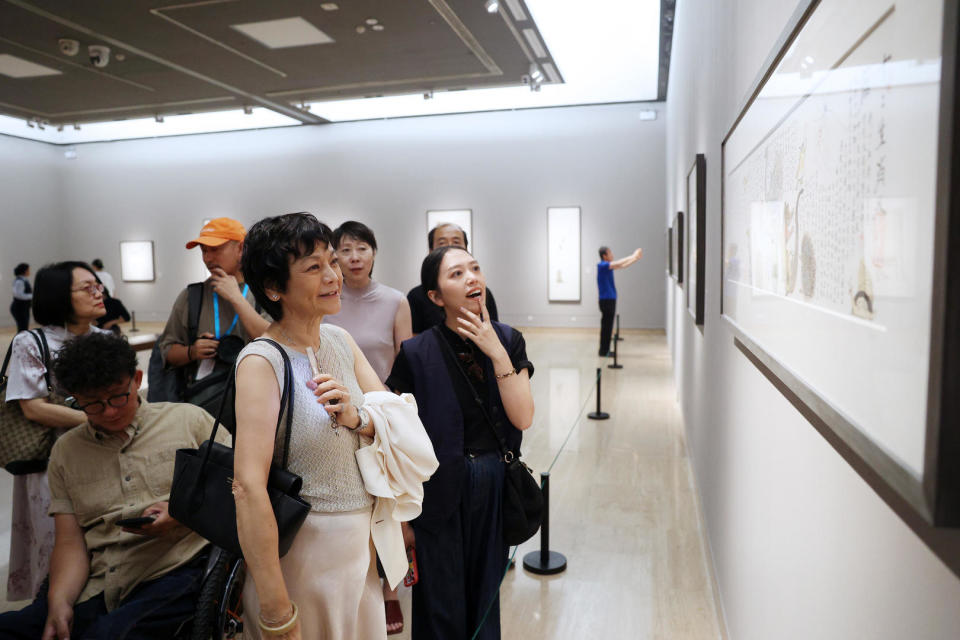 他要让生命再绽放一次:黄永玉新作展开启