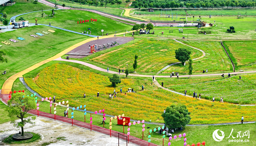 江西宜丰:乡村旅游热度高