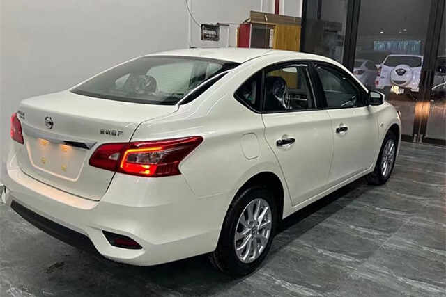 日产加入价格战!轩逸跌至7.31万,选择经典版还是汽油电驱