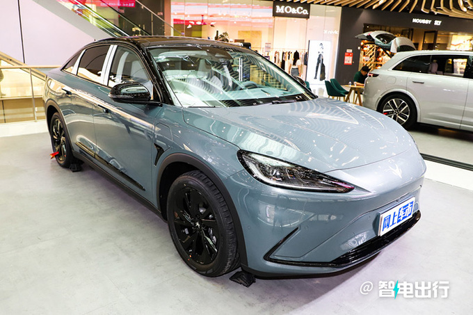 极狐阿尔法s官降6万4s降8万销量涨138比比亚迪秦ev便宜