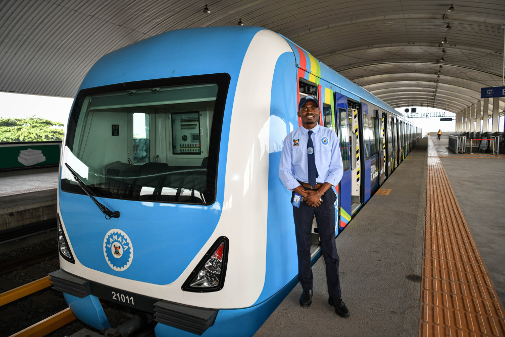 一带一路故事绘 | 中企承建轻轨助力拉各斯绿色出行_腾讯新闻