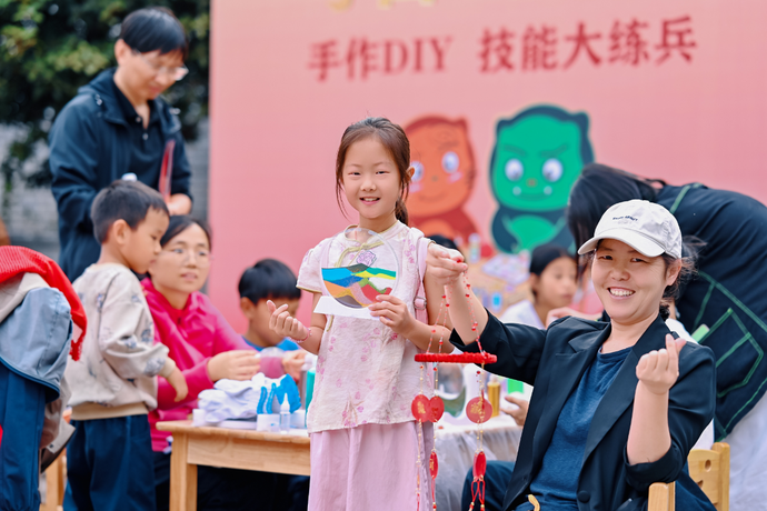 踏仰韶之迹、寻丝绸之源 青台遗址国庆迎来“探源”热_腾讯新闻