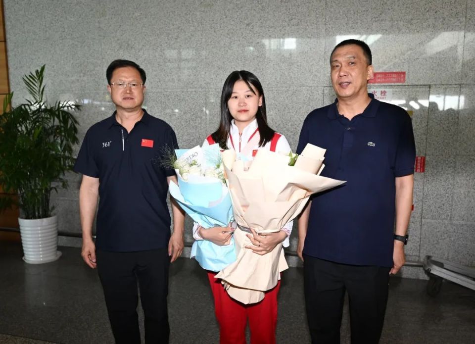 奥运铜牌得主张琼月,载誉归来!