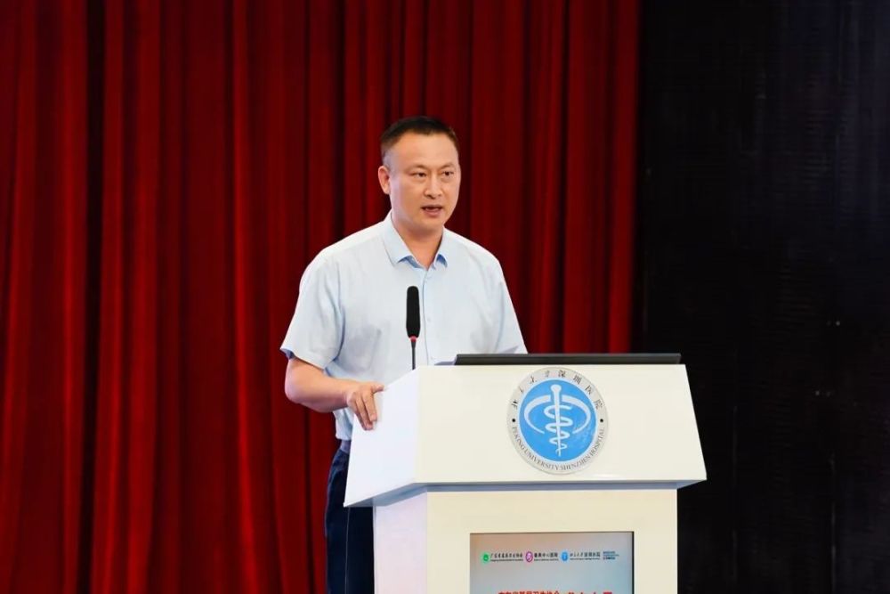 广东省居家养老服务协会欧阳智鸿执行会长兼秘书长致辞.