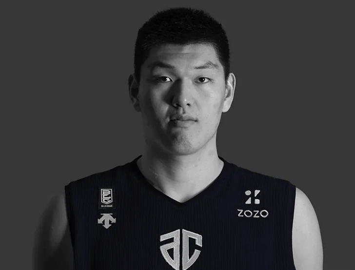 刘传兴日本联赛首秀前国手替补10分钟7分2板1助身高降维打击