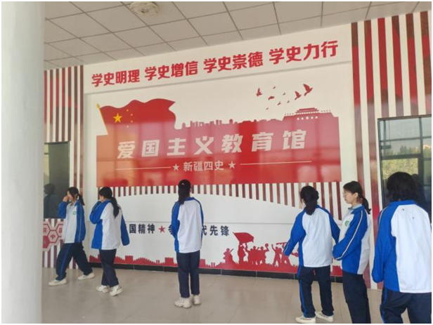 走进麦盖提县第二中学,一场主题为"传承中华优秀文化 赓续血脉基因"的