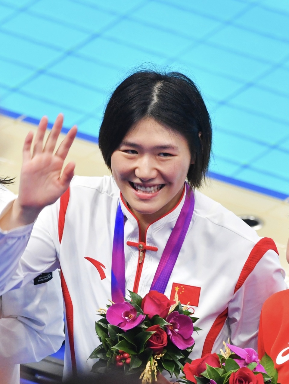 泳坛名将叶诗文首夺金牌