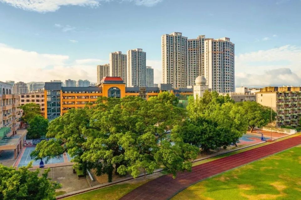 建校100周年教育教学成果展也将在连江一中盛大启幕时光见证了学校不