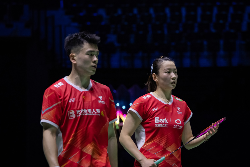 羽毛球法国公开赛郑思维黄雅琼无缘四强