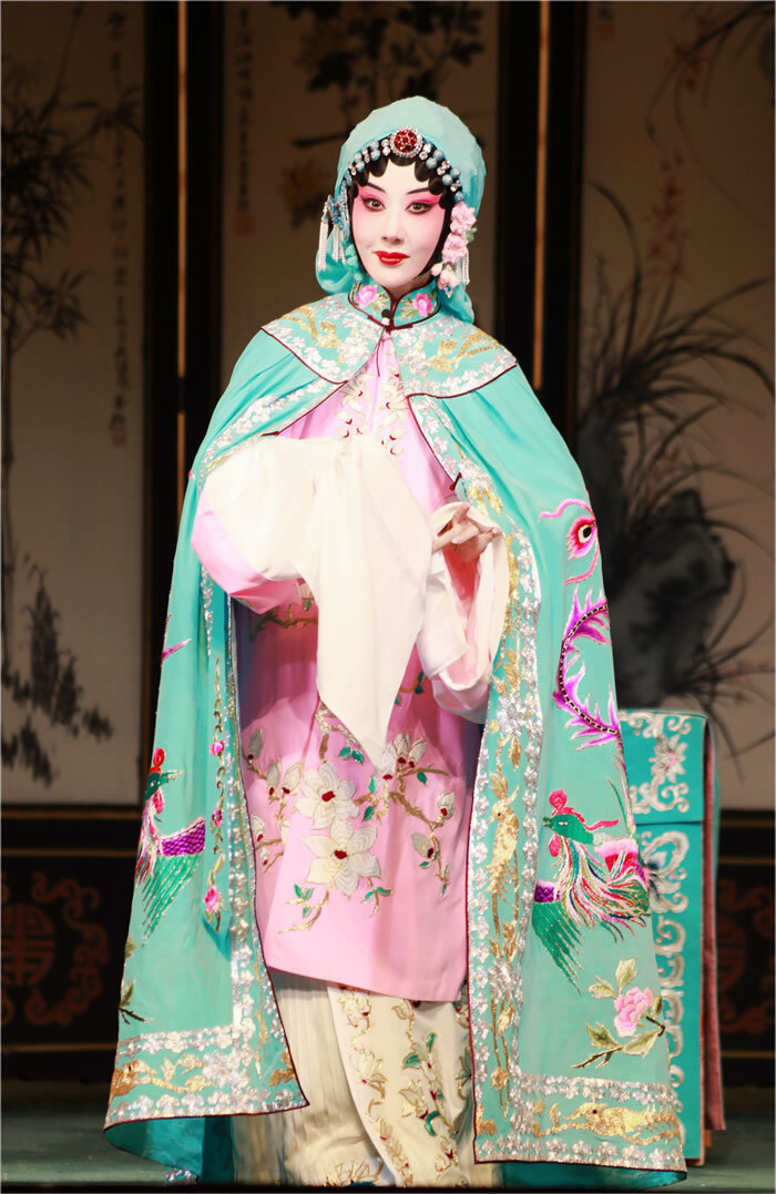 走进人物内心 演出真情实感——观程派名剧《碧玉簪》之感想