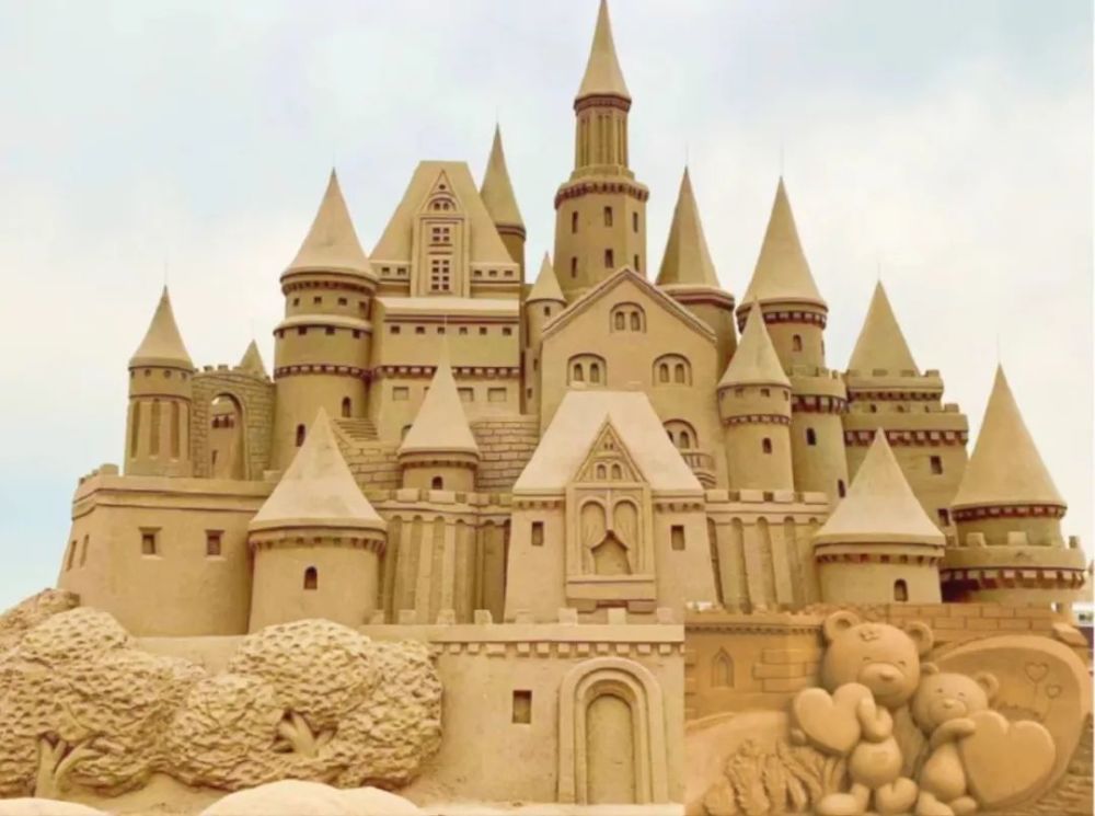 城堡白雪公主美人鱼齐聚威海南海金色沙滩