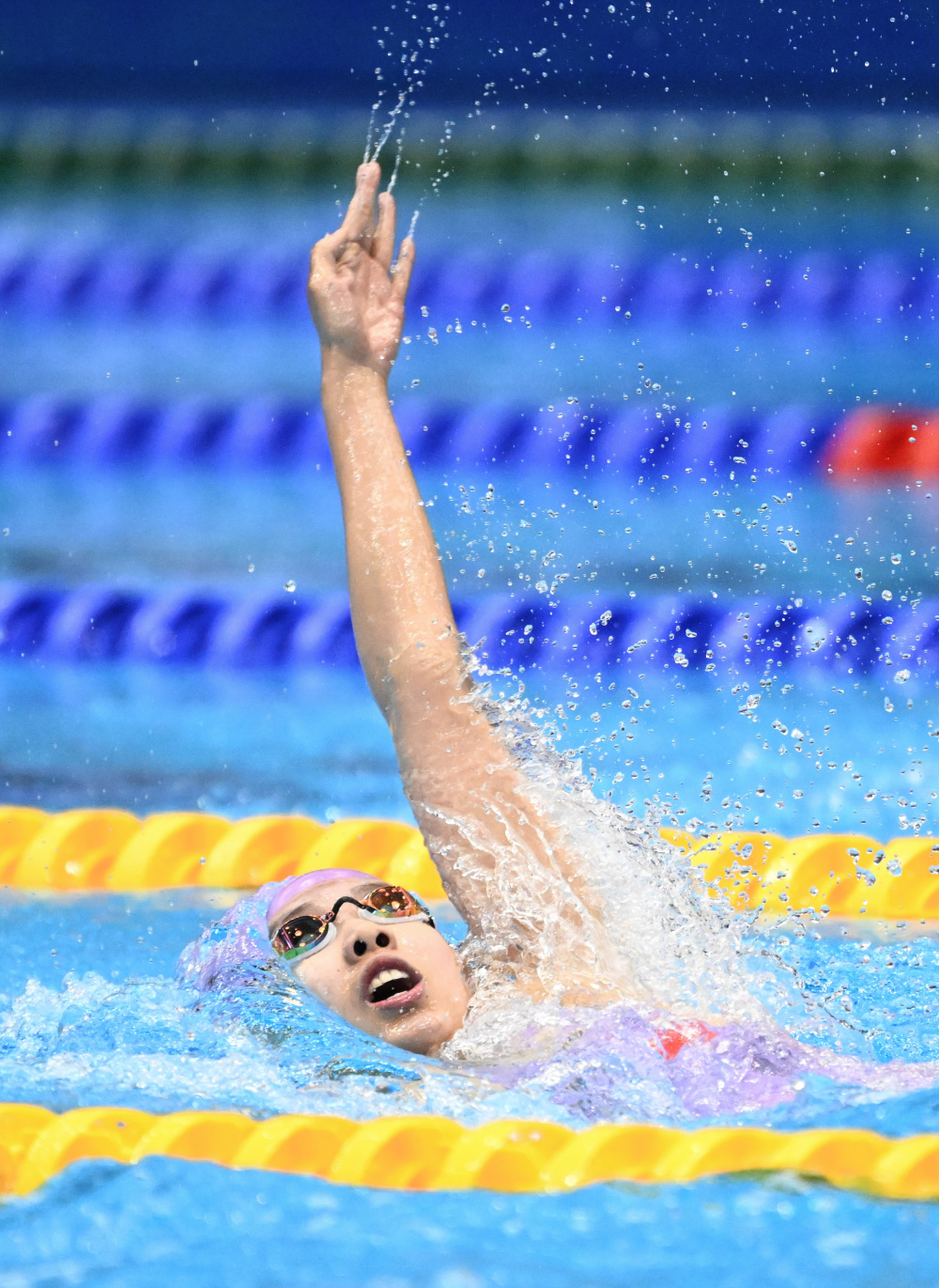 (游泳世锦赛)游泳——女子200米仰泳:彭旭玮摘铜