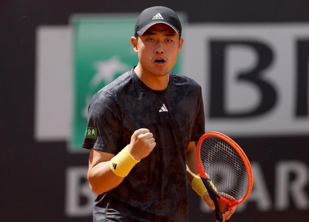 吴易昺连丢三盘不敌19号种子,法网正赛遭遇一轮游_腾讯新闻