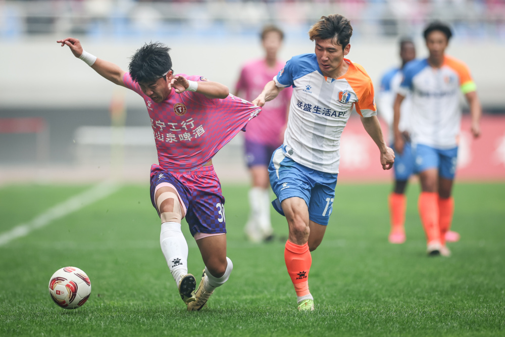 足球——中甲:辽宁铁人胜江西庐山