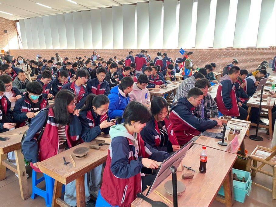 中学走进江苏省社会教育游学基地,江苏省陶瓷艺术实训基地(宜兴市丁蜀