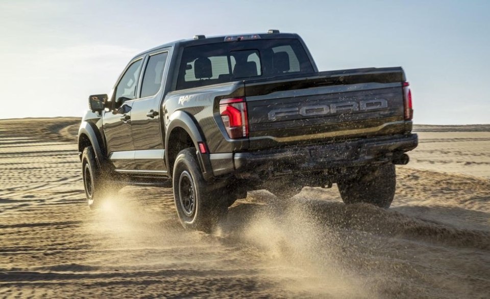 比猛禽还猛 新款福特f-150 raptor/raptor r官图发布_腾讯新闻