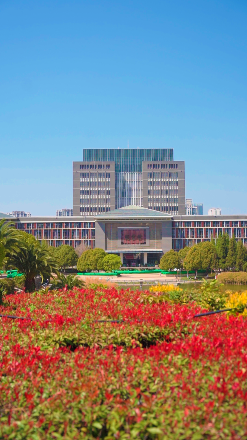 阅"呈"记 | 花开呈贡 春日校园——云南师范大学