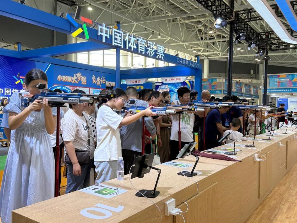 第六届山东体育用品博览会开幕，36000平方米展区打造体育产业盛宴