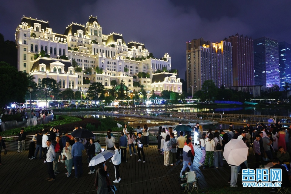 【图集】 贵阳网红打卡点 助推端午小长假旅游热