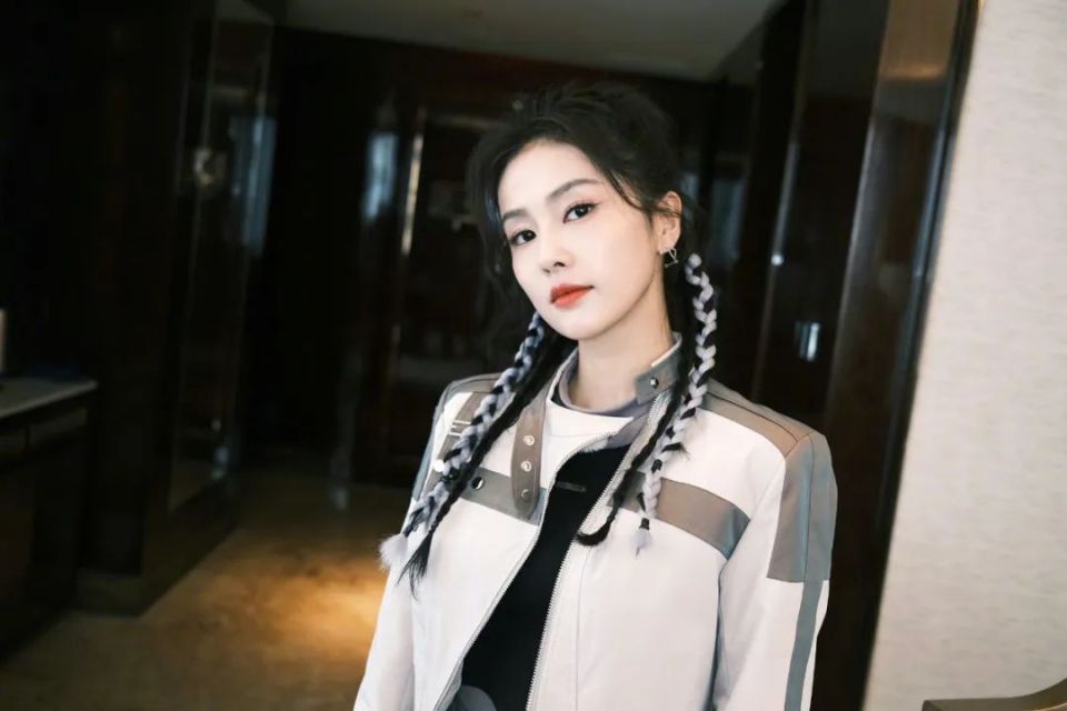 双马尾是甜妹专属热巴说不